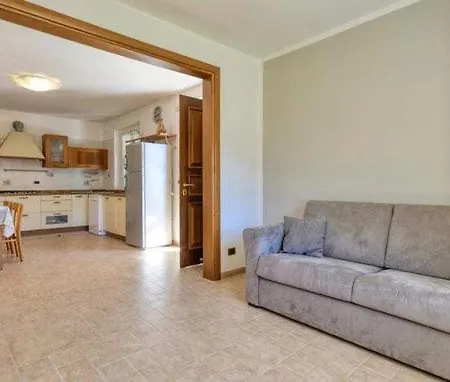 Casa L'uliveto Apartment *